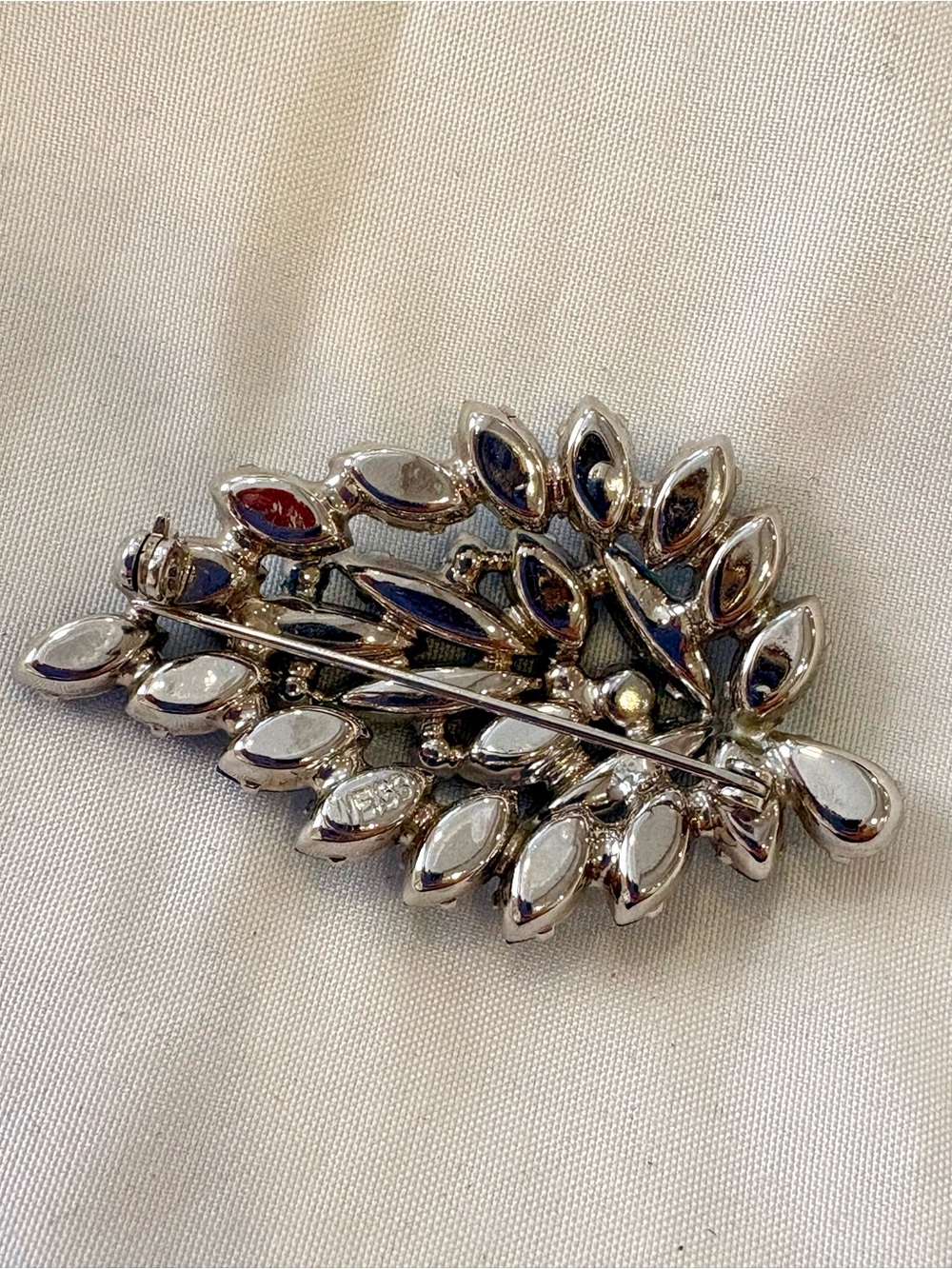 Vintage WEISS Blue Rhinestone Floral Spray Brooch Signed 1950s - Picture 3 of 6